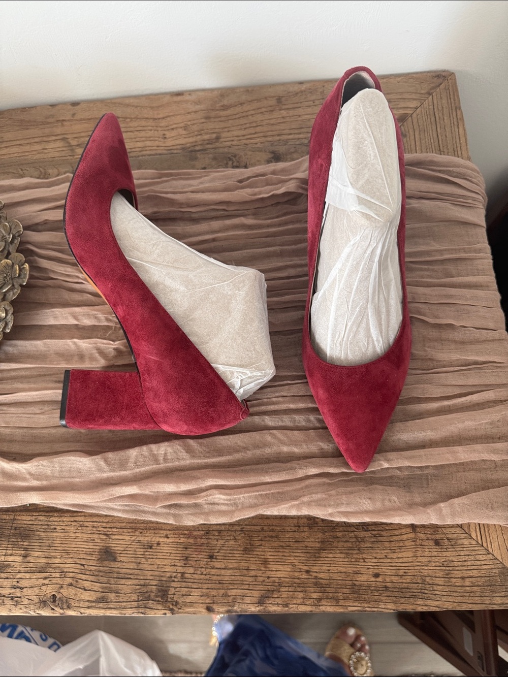 Marc Fisher LTD Magenta
Suede Abilene Pointy Toe Block Heel Pumps - Picture 3 of 10